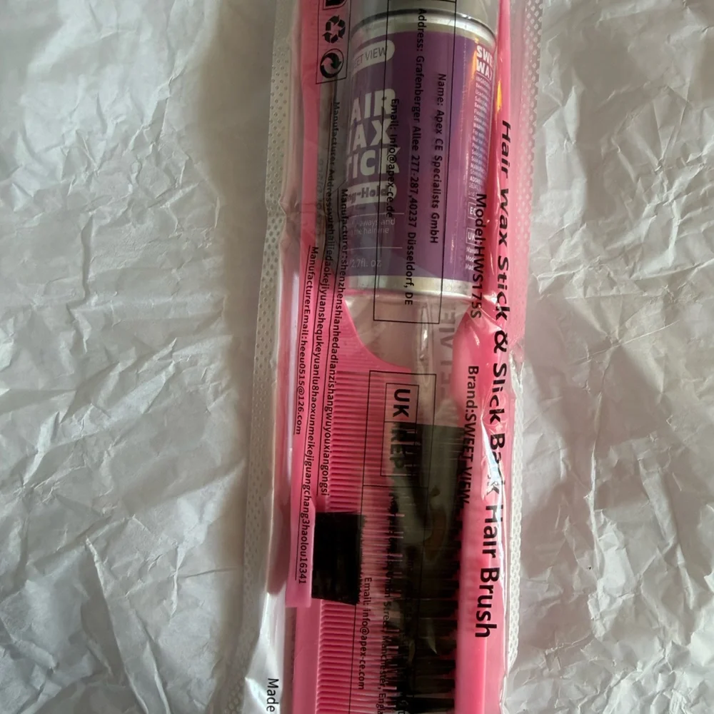 Hair Wax Stick Set hair brush and comb included.